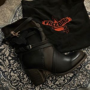 Baker Freebird boots size 9 black new